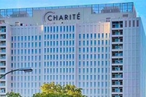 創(chuàng)下最多國際著名骨科大師在華手術(shù)直播紀(jì)錄，邀您見證中國骨科傳奇