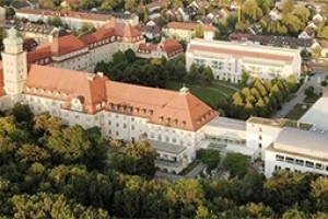 仁醫(yī)訪學(xué) | 博觀而約取，厚積而薄發(fā)