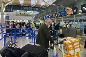 那個駐華984天的美國醫生，回家了